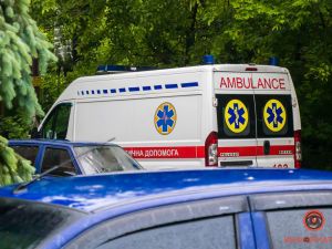 Скандал на Русановских садах в Киеве: из-за шлагбаума "скорая" не смогла доехать к пострадавшему на пляже