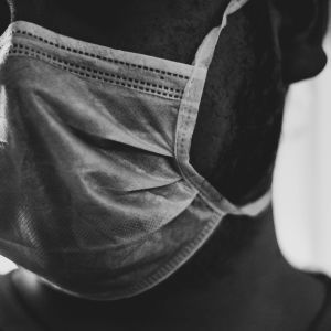 В Україні припинила діяти заборона на експорт масок, респіраторів тощо