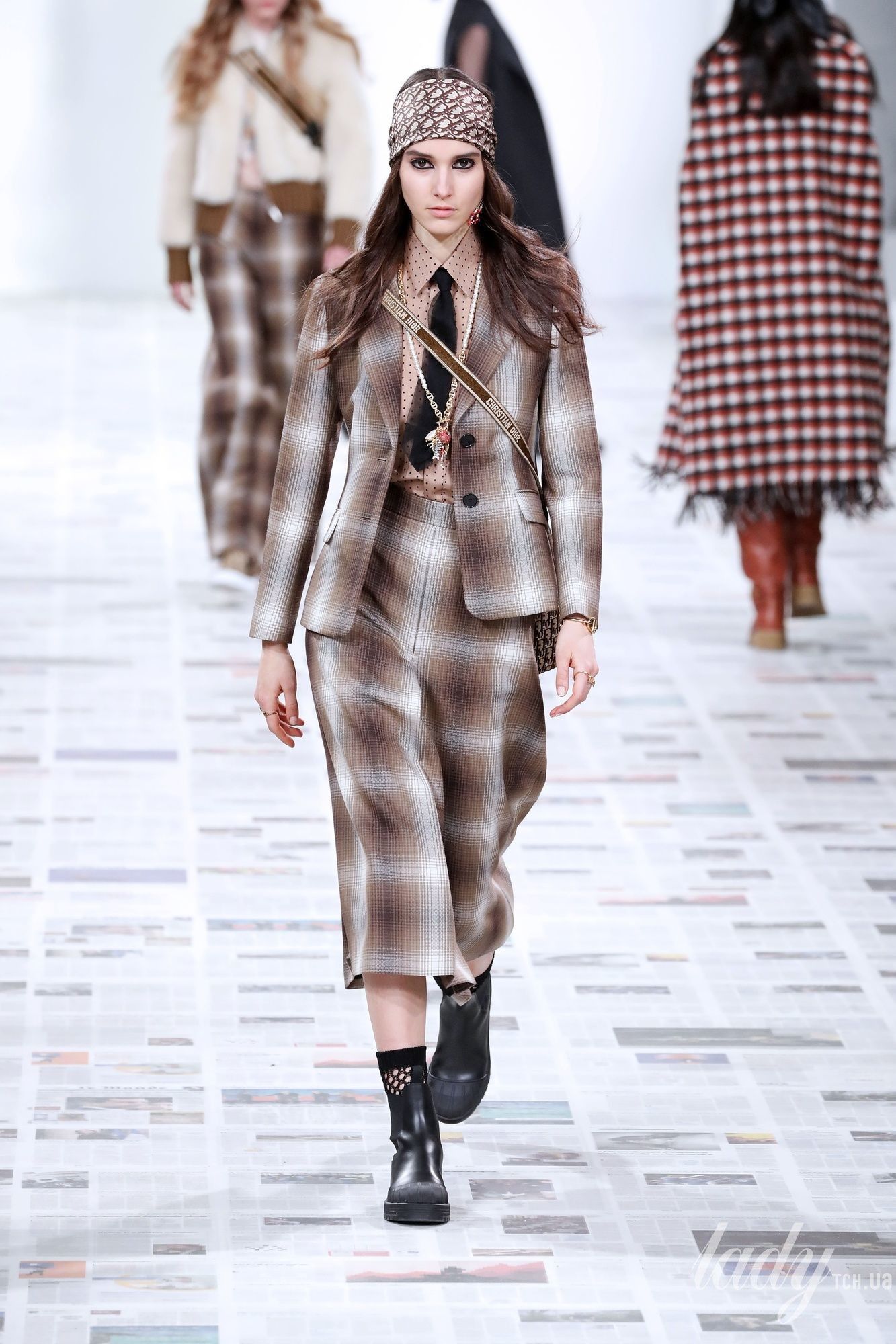 Коллекция Christian Dior прет-а-порте сезона осень-зима 2020-2021_19
