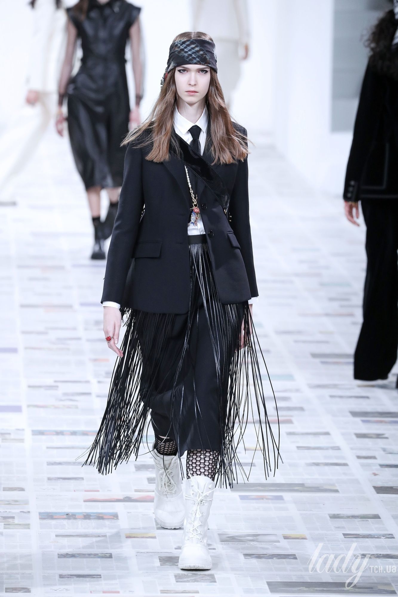 Коллекция Christian Dior прет-а-порте сезона осень-зима 2020-2021_46