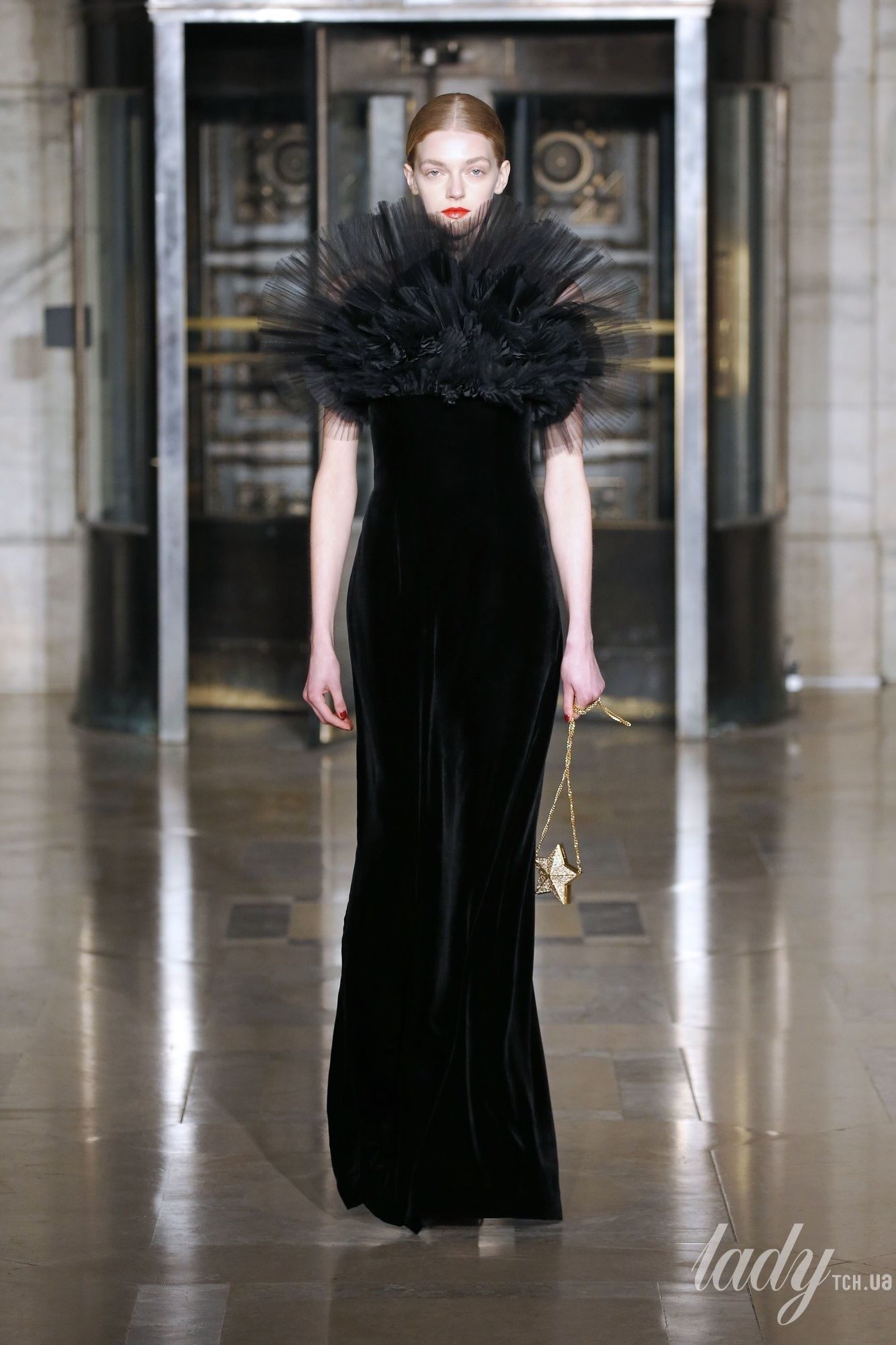 Коллекция Oscar de La Renta прет-а-порте сезона осень-зима 2020-2021_36