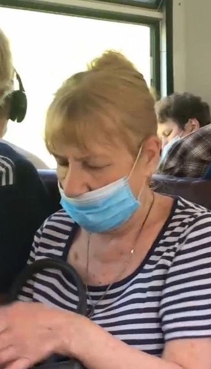 В українських електричках порушують карантинні норми – рейд
