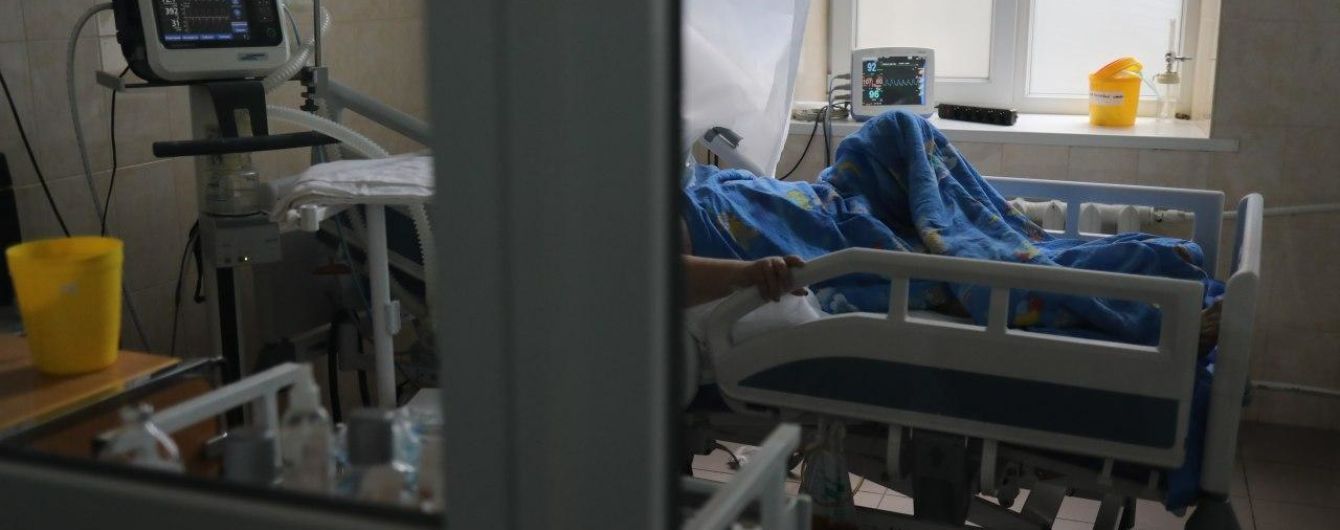 У Рівненській області зафіксували понад вісім десятків нових випадків коронавірусу, три з яких - летальні