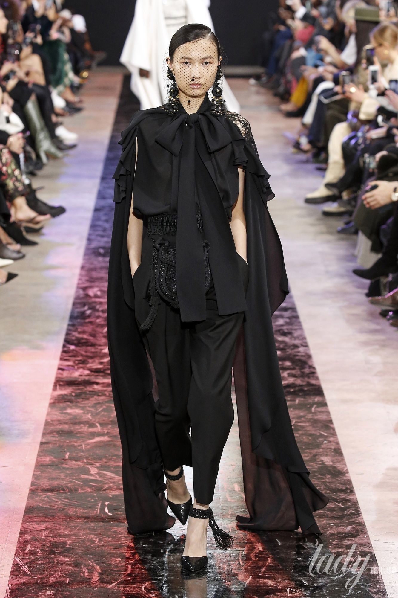 Коллекция Elie Saab прет-а-порте сезона осень-зима 2020-2021_6