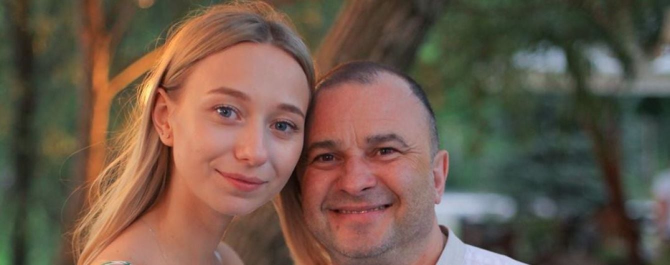 "Миє і носить на собі": дружина Віктора Павліка розповіла, як він турбується про хворого сина
