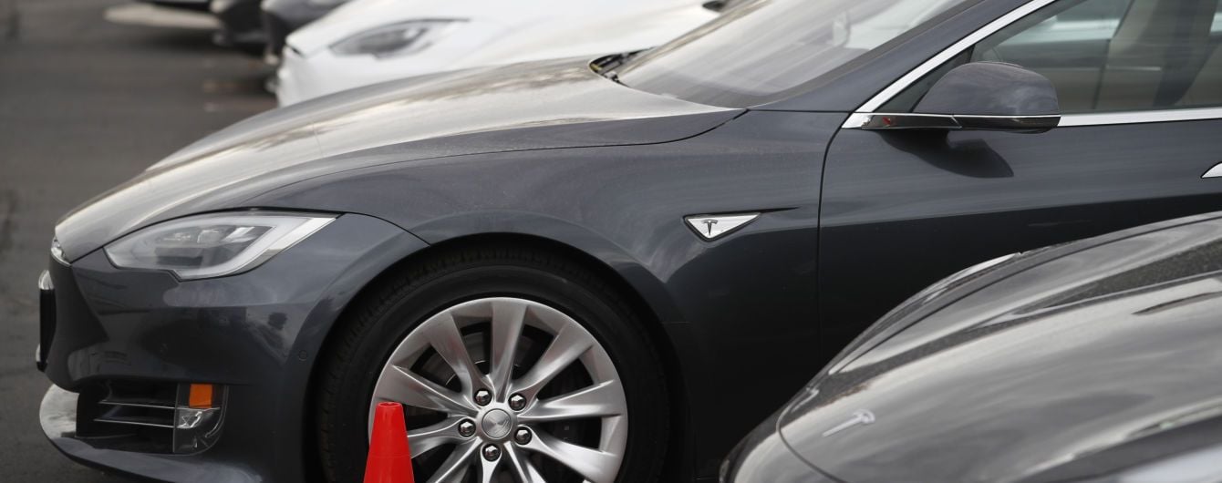 Tesla Model S стала первым серийным электрокаром с запасом хода в 650 км