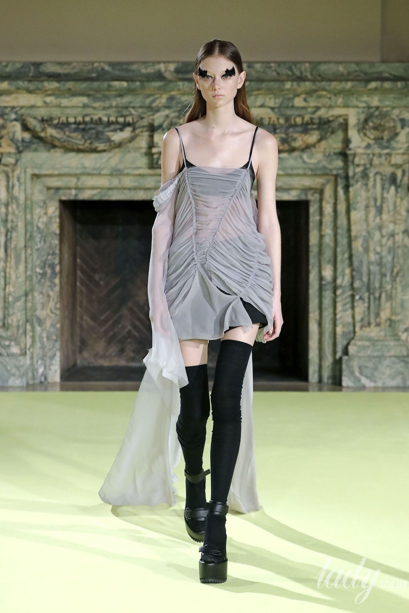 Коллекция Vera Wang прет-а-порте сезона осень-зима 2020-2021_4