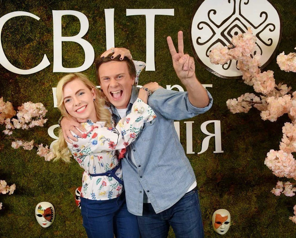 Дмитро Комаров з сестрою_1