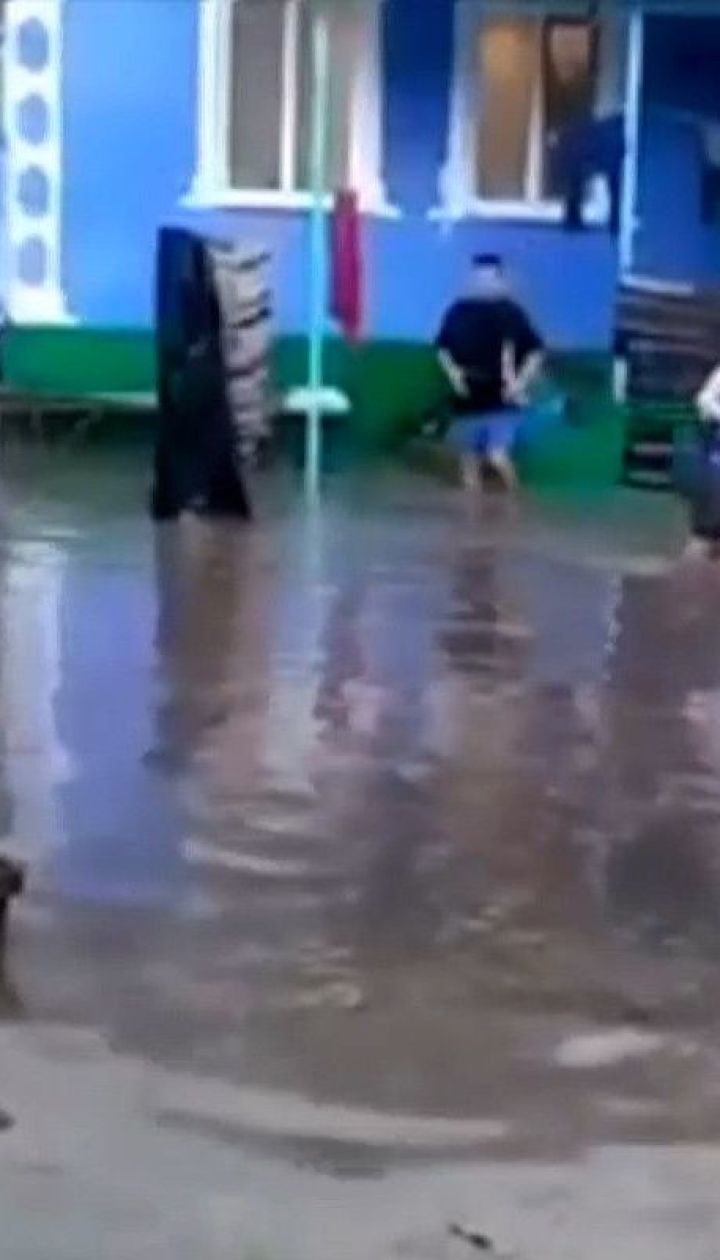 Затопленные огороды и дома: в Винницкой области прошел мощный ливень