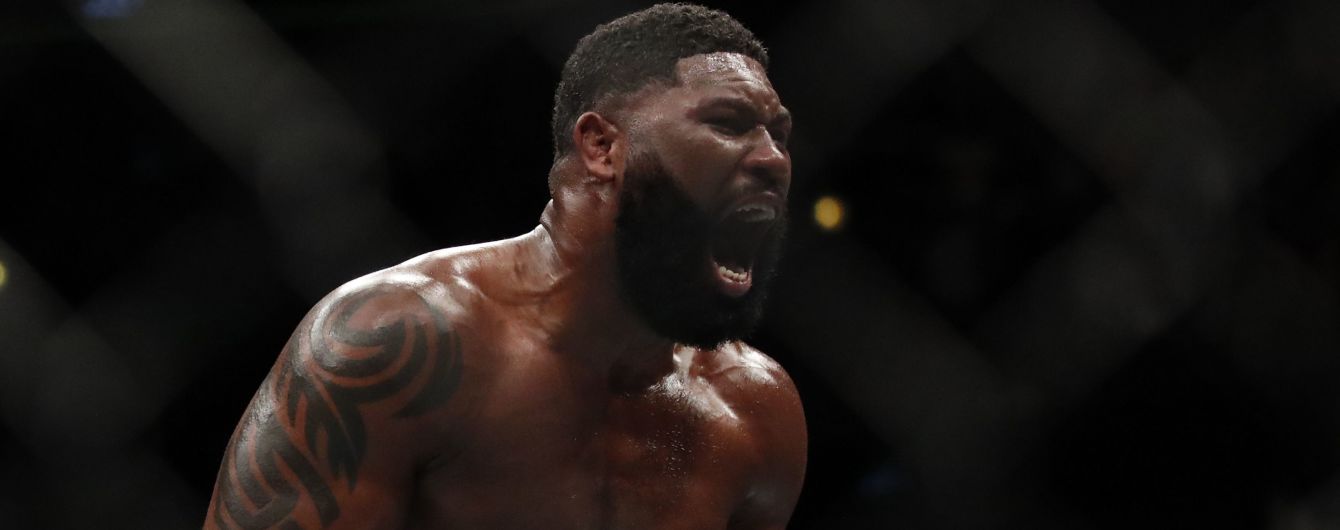 Американский боец с потрясающим рекордом победил россиянина на турнире UFC