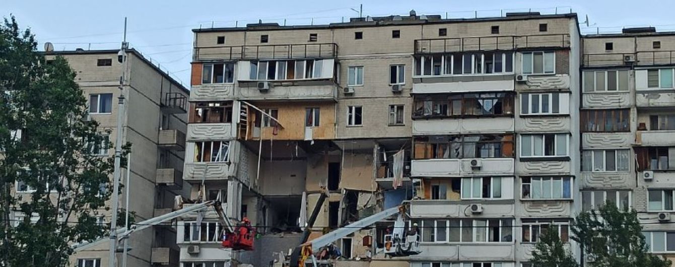 Под завалами в доме на Позняках нашли тело еще одной женщины