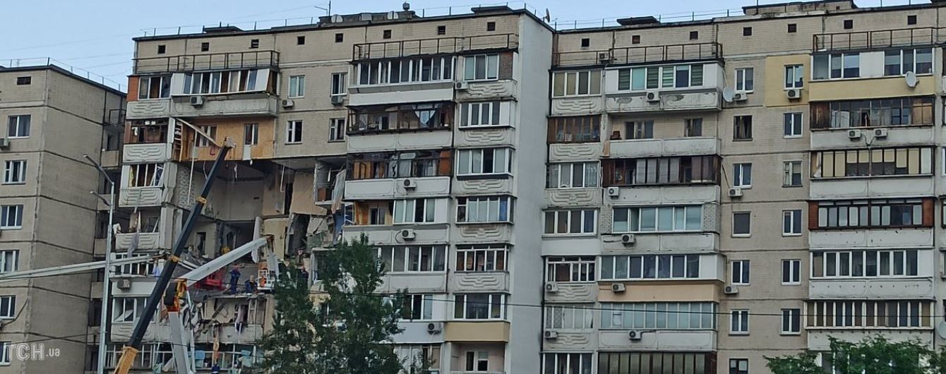 Взрыв на Позняках: из-под завалов достали тела пяти жертв