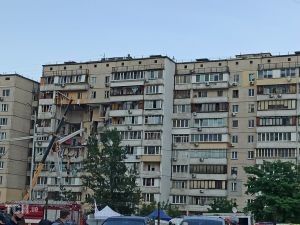 Взрыв на Позняках: из-под завалов достали тела пяти жертв