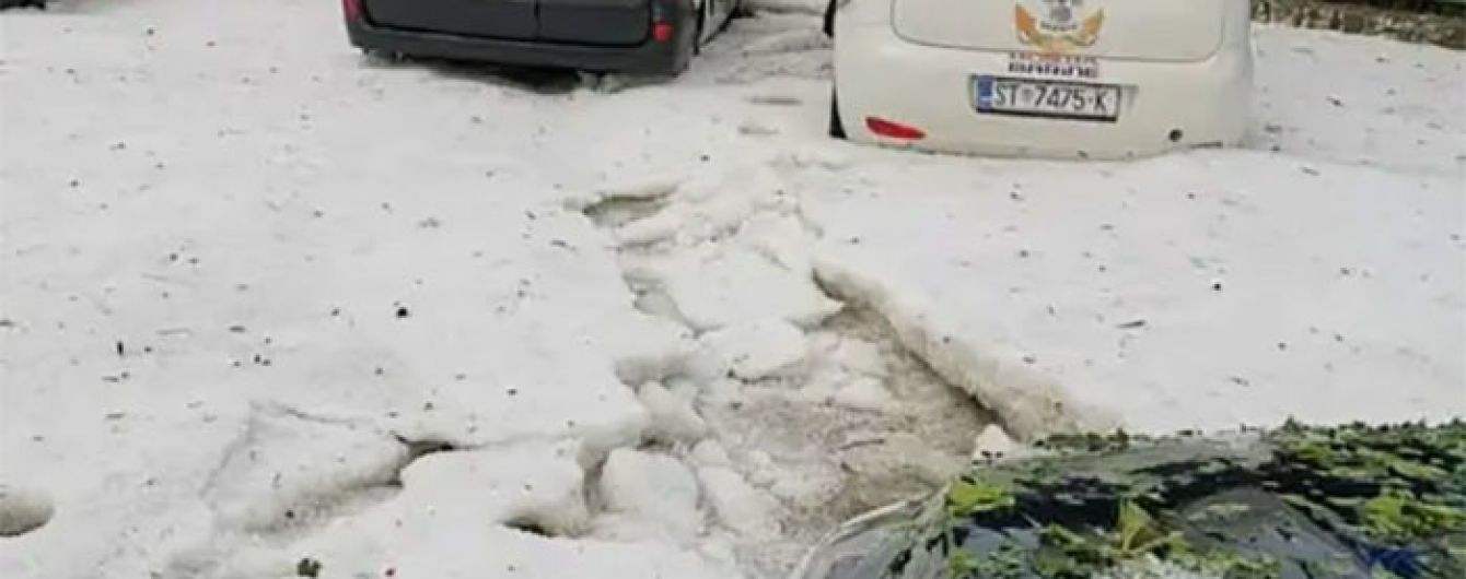 На курорте Хорватии выпал снег