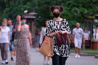 Коронавірус в Україні: до послаблення карантину не готові сім областей та Київ