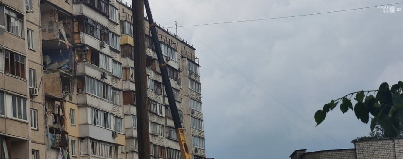 Взрыв в доме на Позняках: под завалами до сих пор ищут двух людей – все надеются, что они живы
