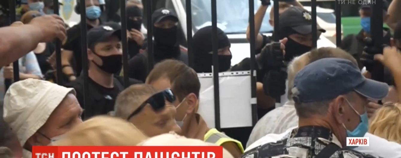 Понад сотня медпрацівників з диспансеру в Харкові відмовилася лікувати хворих на COVID-19