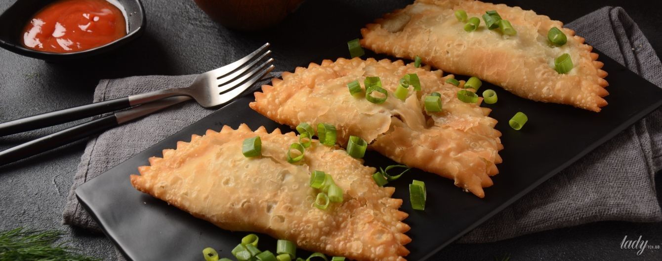 Чебуреки с мясом и брынзой - рецепт от Андрея Величка