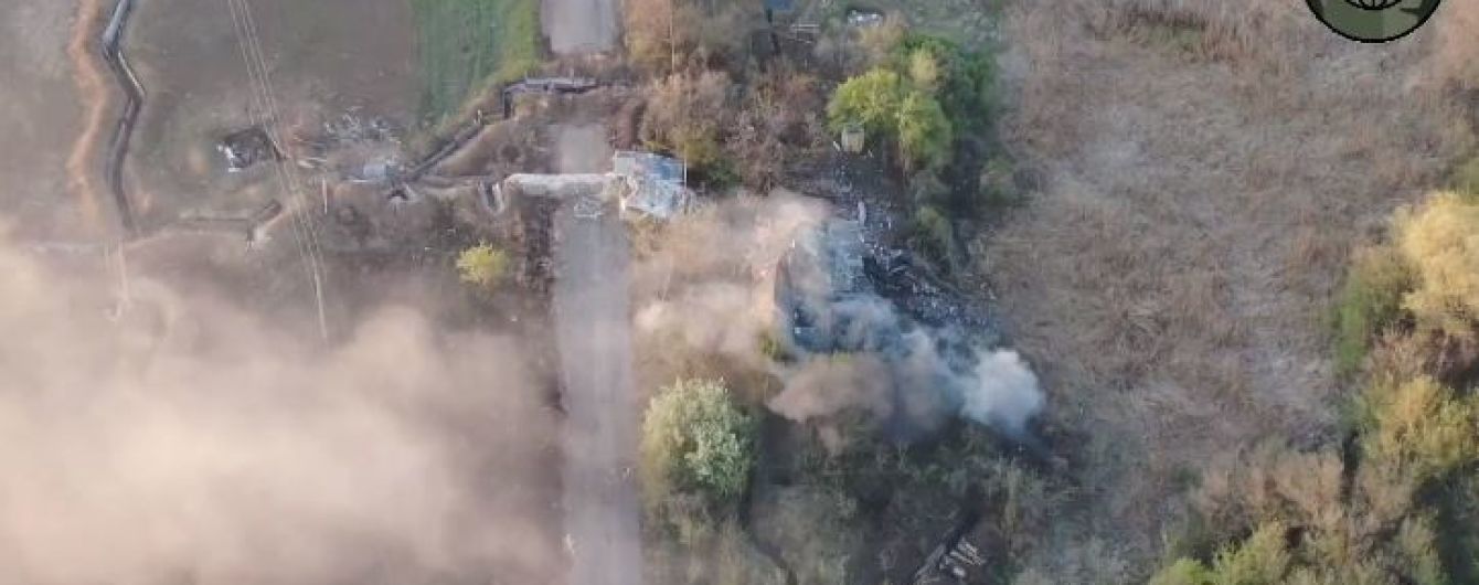 "Никто не убежал": военные показали уничтожение огневой позиции и жилого помещения боевиков