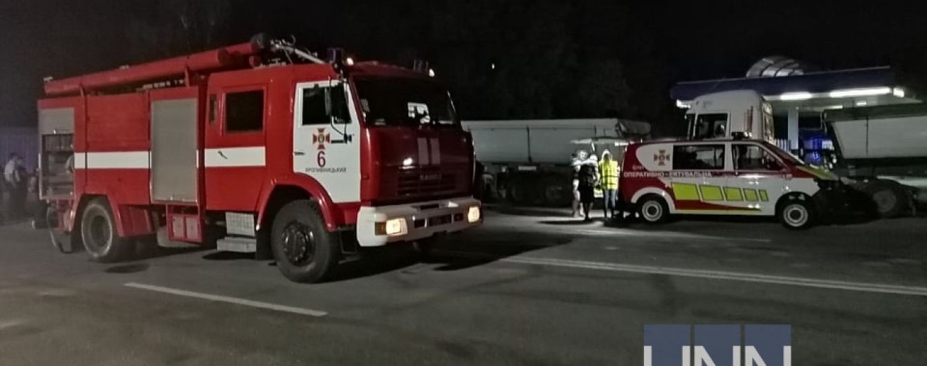 Под Кропивницким в результате столкновения с автоцистерной погибли четверо человек
