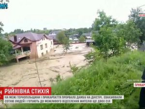 В Тернопольской области Днестр перелился через плотину: людей эвакуируют