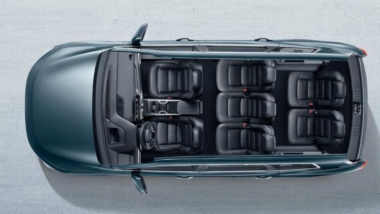 Позашляховик Geely всередині