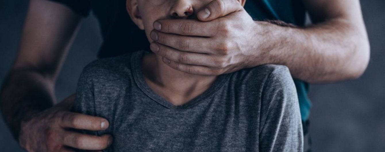 "Найбільше цього боялися": батьки зґвалтованого у Львові 12-річного школяра розповіли нові подробиці