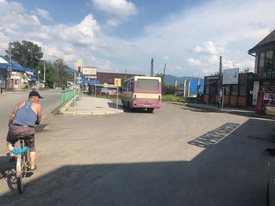 На Закарпатті спіймали водія автобуса, який проігнорував заборону на перевезення: що йому загрожує