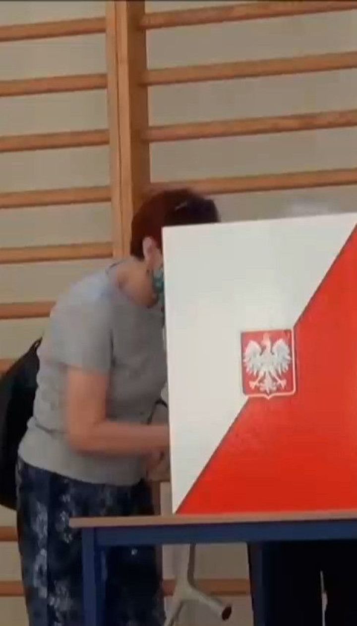 Вибори у Польщі: у першому турі лідирує чинний президент Дуда