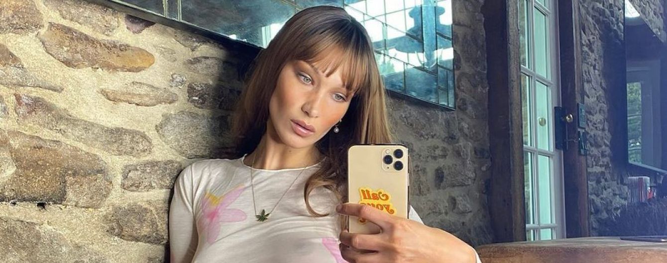 Без комплексів: Белла Хадід блиснула сосками на новому селфі