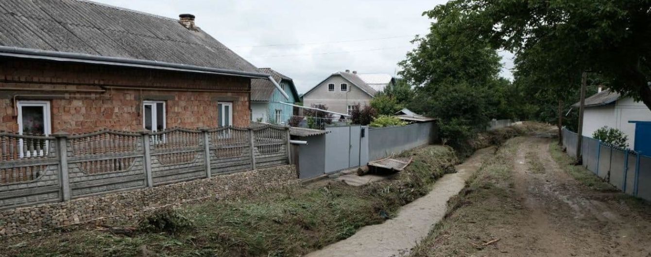 Шесть сел на Прикарпатье до сих пор полностью "отрезаны" от транспортного сообщения