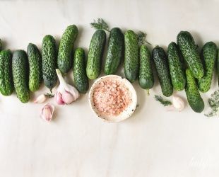 Самый простой рецепт малосольных огурцов