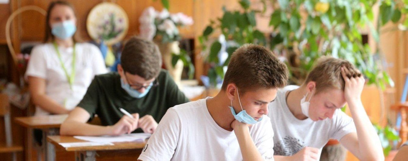У Донецькій області понад сотня абітурієнтів з ОРДО взяла участь у ЗНО з української мови
