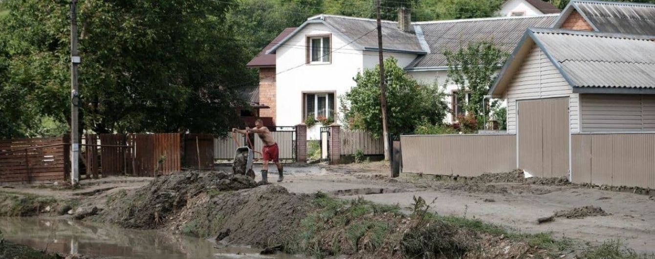 На Прикарпатті досі не отримали кошти, виділені урядом для ліквідації наслідків повені