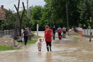 Паводки на западе Украины: подтопленными остаются 7 населенных пунктов