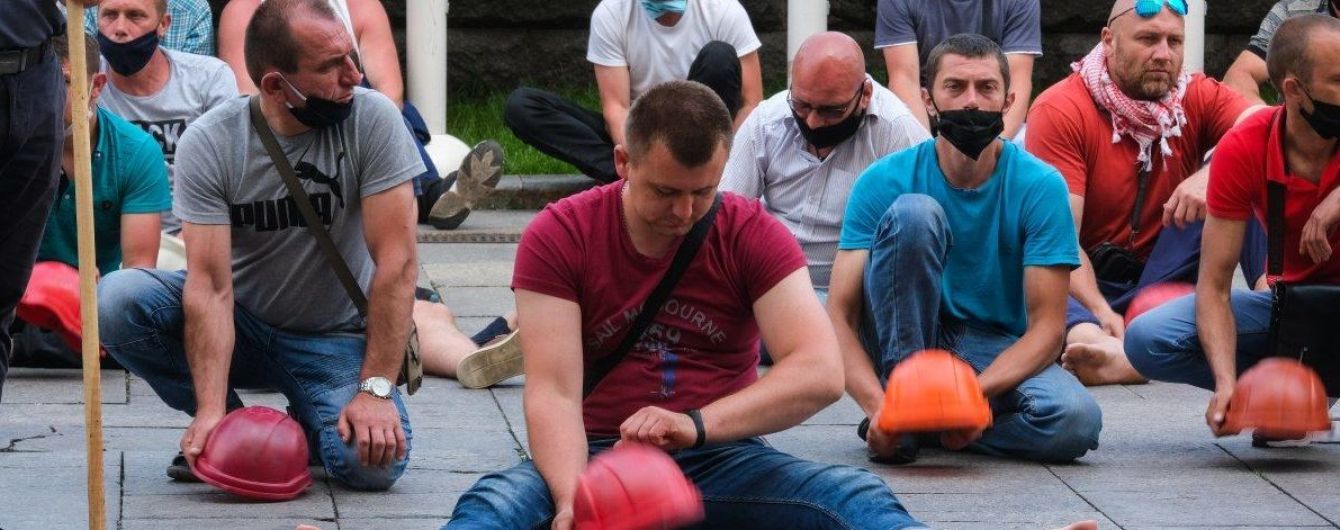 Україна вперше за тривалий період виплатила всі борги по зарплаті шахтарям – Шмигаль