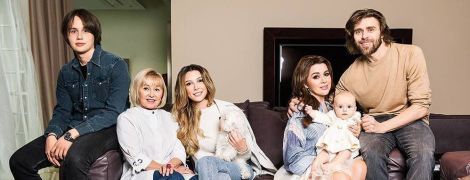 Донька Анастасії Заворотнюк показала, де акторка перебуває після виписки з онкоцентру