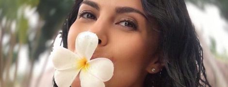 "Русалочка" Настя Каменских под водой похвасталась упругими ягодицами