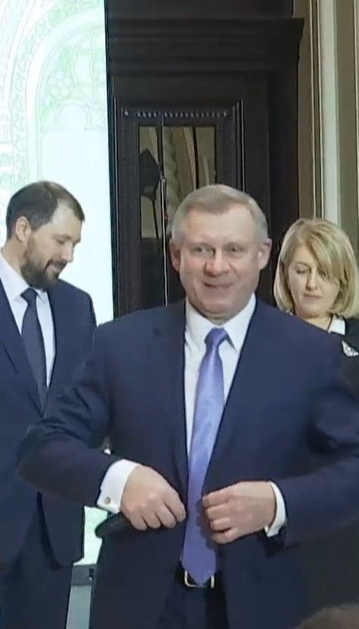 Отставка Смолия: чего хочет власть от Нацбанка и почему обеспокоены кредиторы