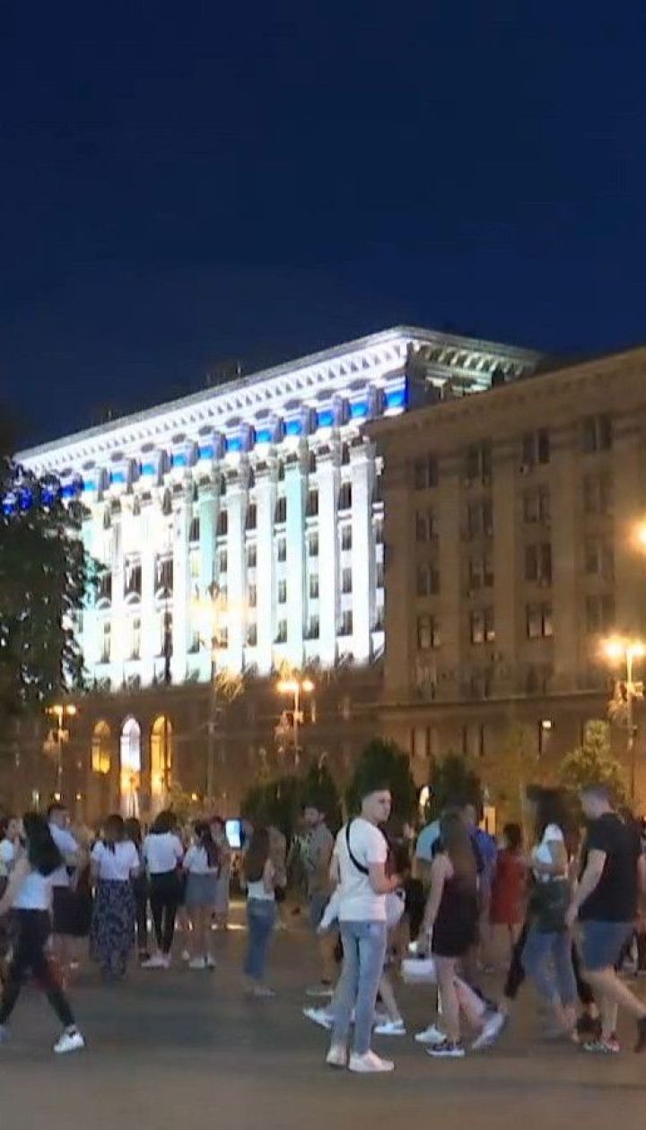 Чи дотримуються заклади правила працювати до 10 вечора