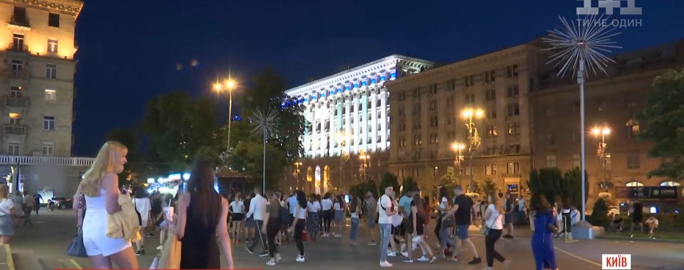 "Набридло все, проблема штучна": які настрої українців щодо коронавірусу