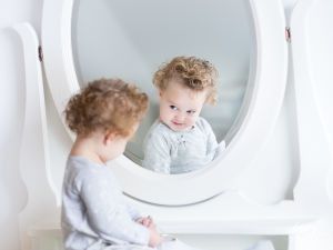 Как не воспитать из ребенка нарцисса