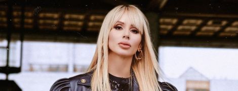 Дерзкая Светлана Лобода в блестящем облегающем комбинезоне выставила ягодицы