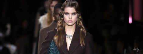 Коллекция Miu Miu сезона осень-зима 2020-2021: длинные юбки и высокие разрезы