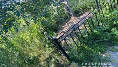 В Вышгороде убийцы подхоронили тело жертвы в старую могилу на кладбище