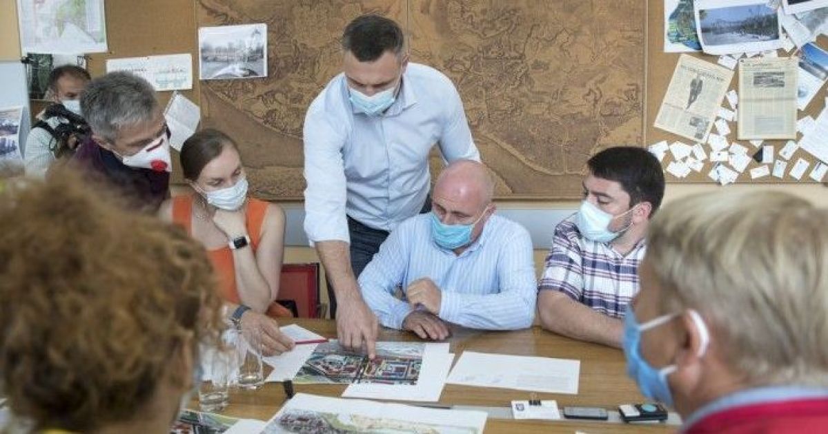Будівництво ТРЦ на території книжкового ринку "Петрівка" наразі не планується, - Кличко