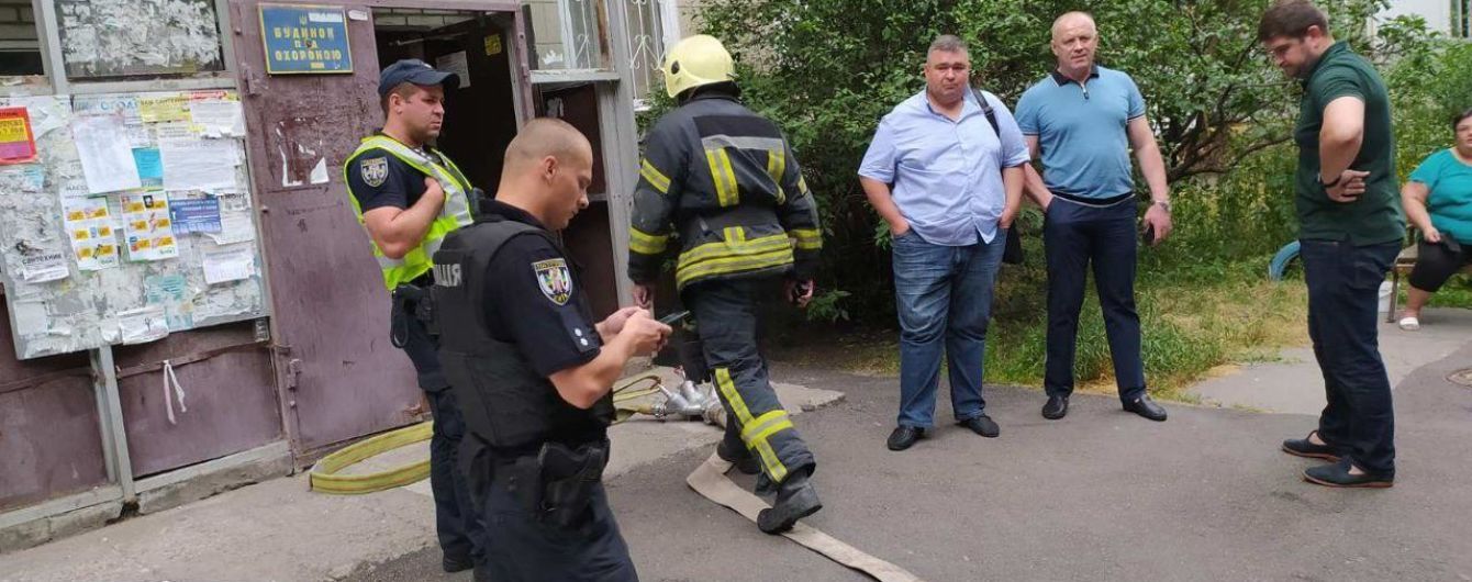 В Киеве горела многоэтажка: людей из-за утечки газа эвакуировали