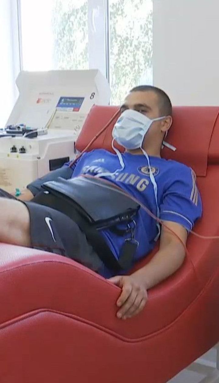 Пошук ліків від коронавірусу: вчені досліджують препарати на основі плазми крові тих, хто одужав