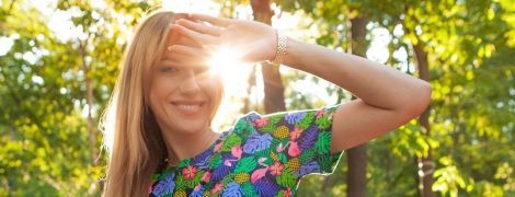Леся Нікітюк у смарагдовому спідньому показала підтягнуту фігуру
