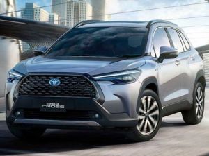 Toyota офіційно представила новий Corolla Cross: усі подробиці та відео
